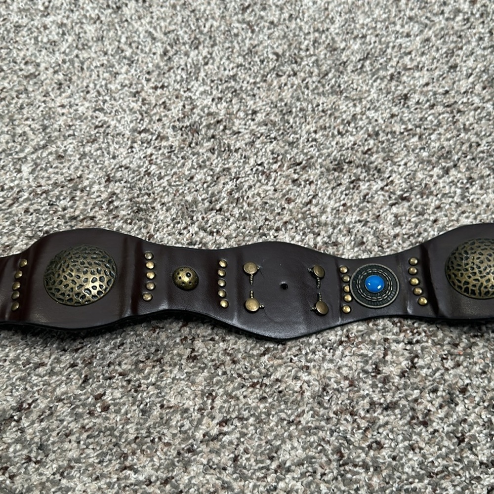 Brown leather belt length 42 inches wide 2- 2.5 inches - Picture 6 of 7